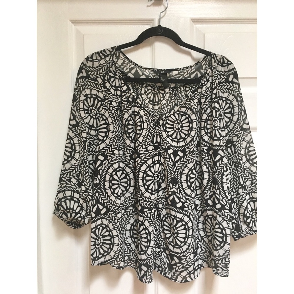 H&M Patterned Top - NWOT